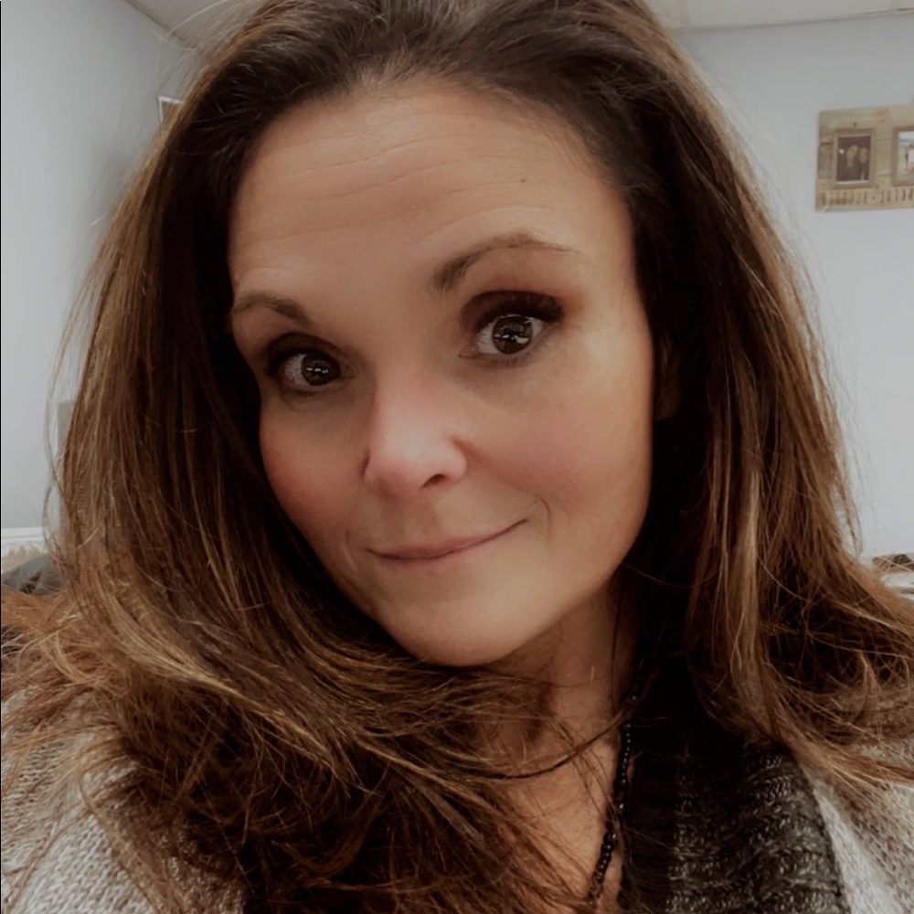 Meet your Posher, Angela
